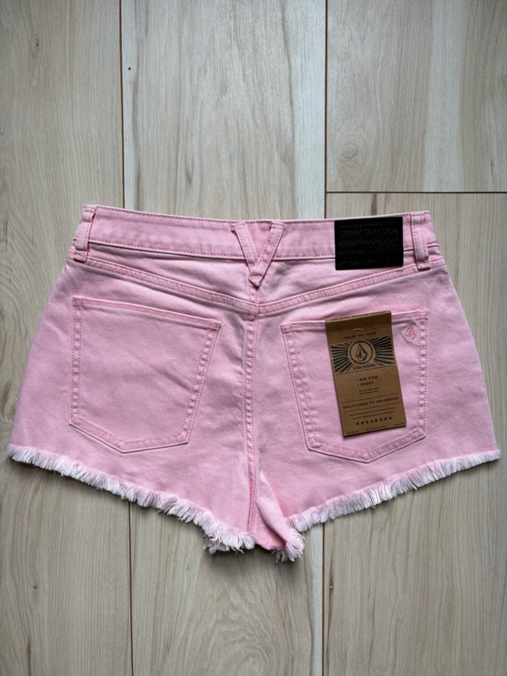 Volcom 1991 Stoned Pink Denim Shorts Womens Size 26 Frayed Hem Mid Rise Y2K